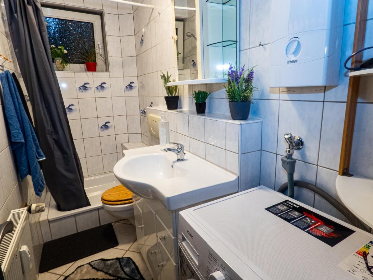#121 Grosse, Gemuetliche Wohnung In Remscheid-City Extérieur photo